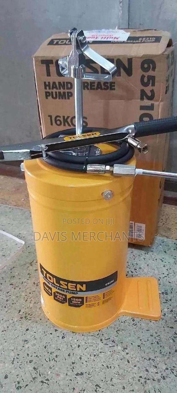 Manual Grease Bucket 10kg Capacity With Two Nozels
