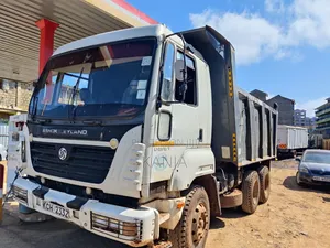 Ashokleyland Tipper 2017 White