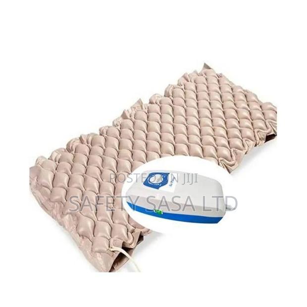 Medical Bubble Air Ripple Mattress With Pump