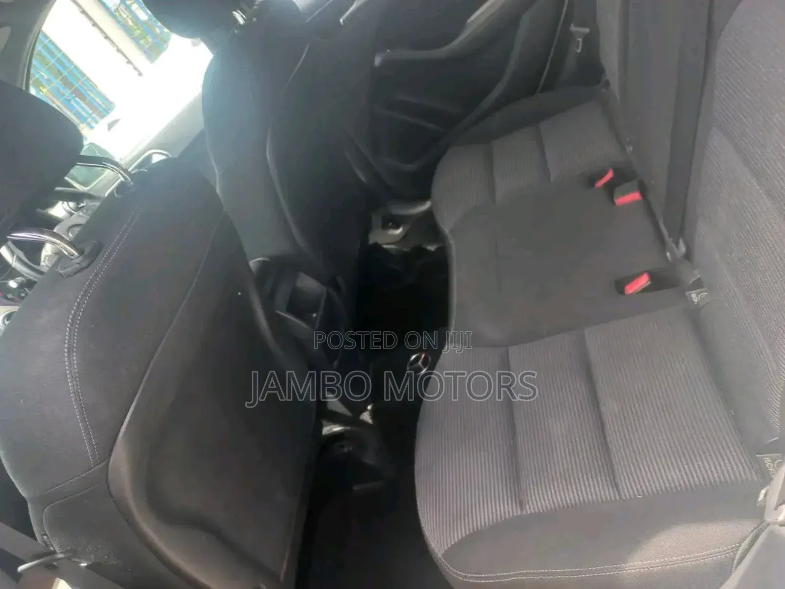 Mercedes-Benz B-Class 2018 White