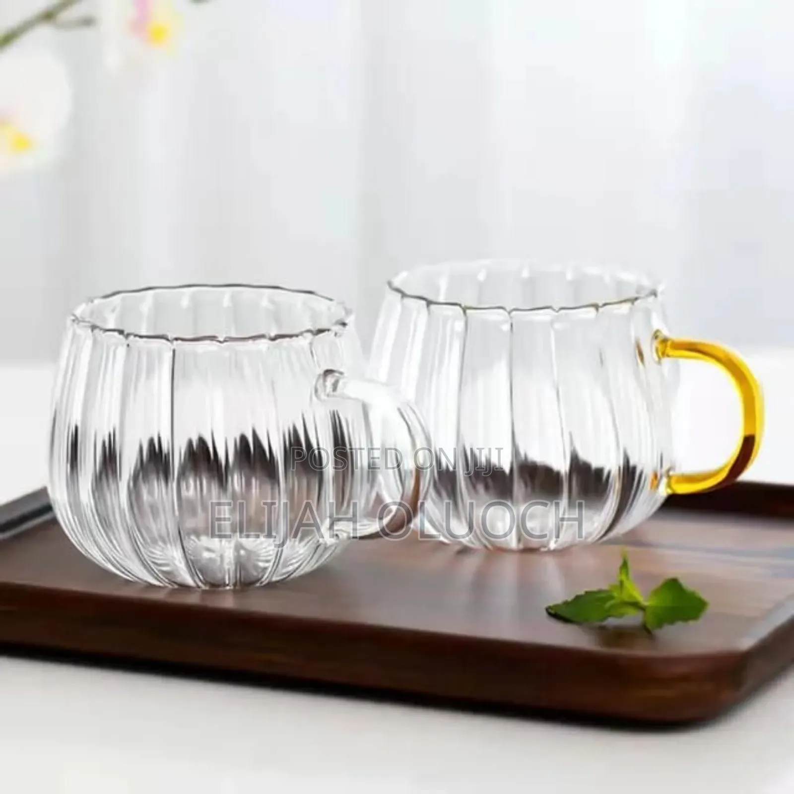 Petal Shaped Borosilicate Glass Mug
