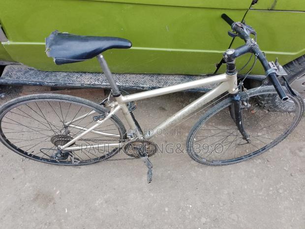 Giant Road Bike - thumbnail 7