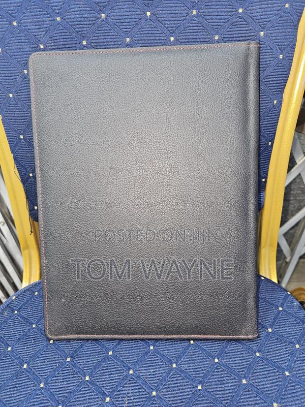 Executive Leather Diploma Certificate Folder - thumbnail 3