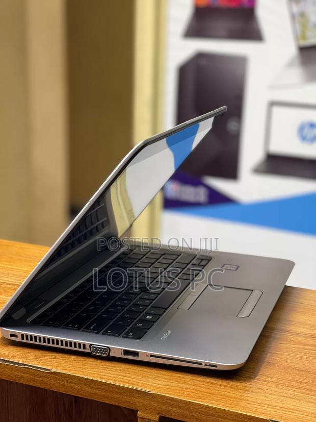 Laptop HP EliteBook 820 G3 8GB Intel Core I5 SSD 256GB - thumbnail 3