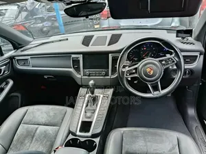 Porsche Cayenne Base AWD 2018 Black