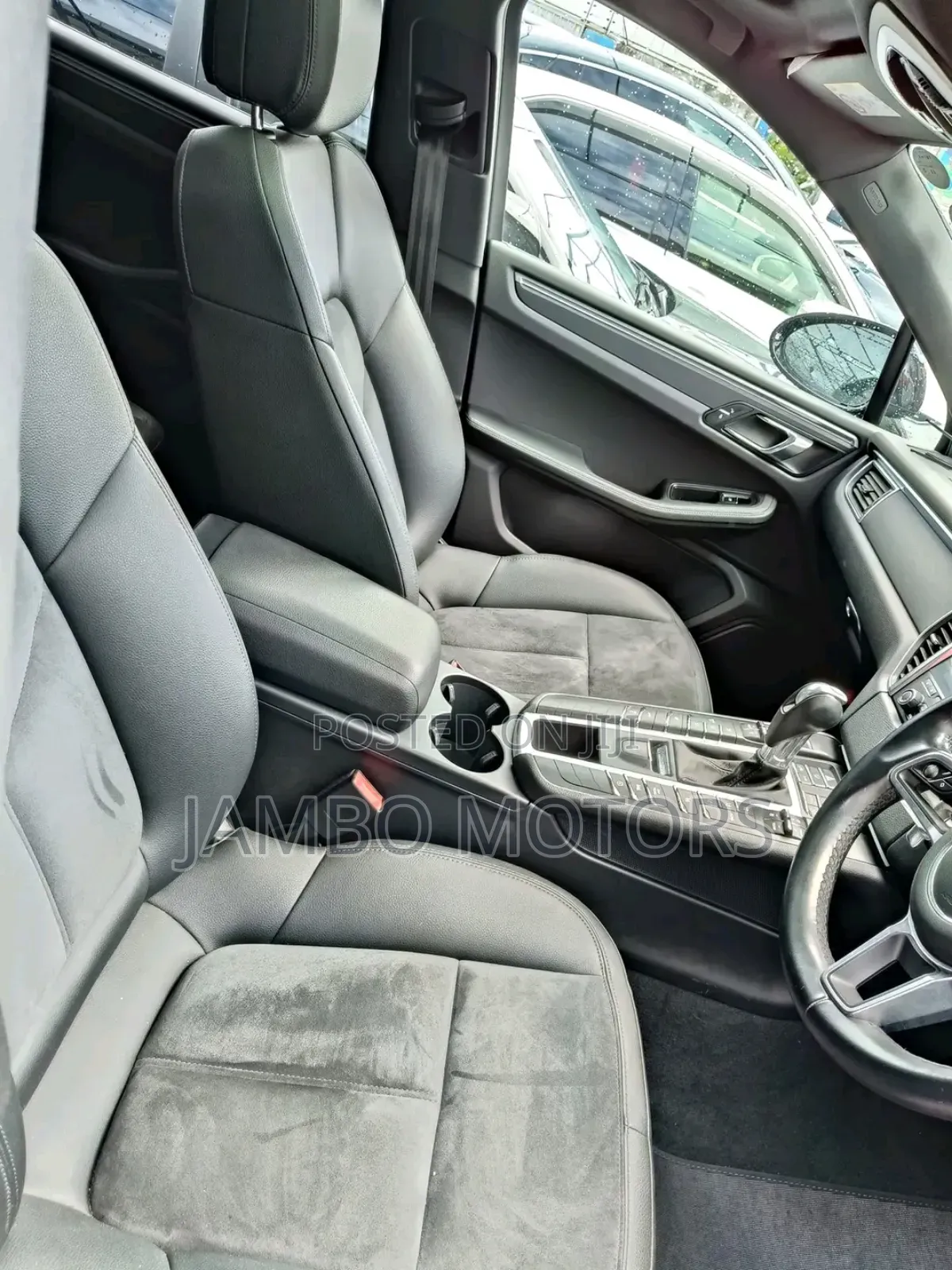 Porsche Cayenne Base AWD 2018 Black