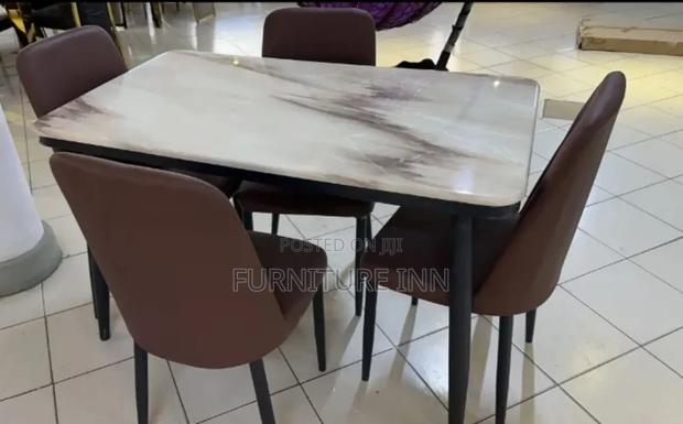 Dinning Table - main view
