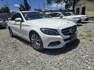 Mercedes-Benz C200 2018 White