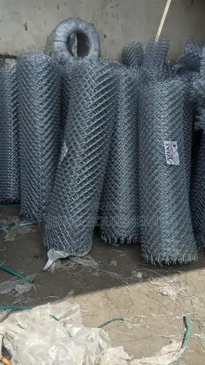 Twisted Edges Heavy Gauge Chainlinks, All Gauges