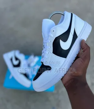 Air Jordan 1 Low Cut Unisex Sneakers