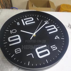 Wall Clock Spy Camera Security Surveillance - thumbnail 2