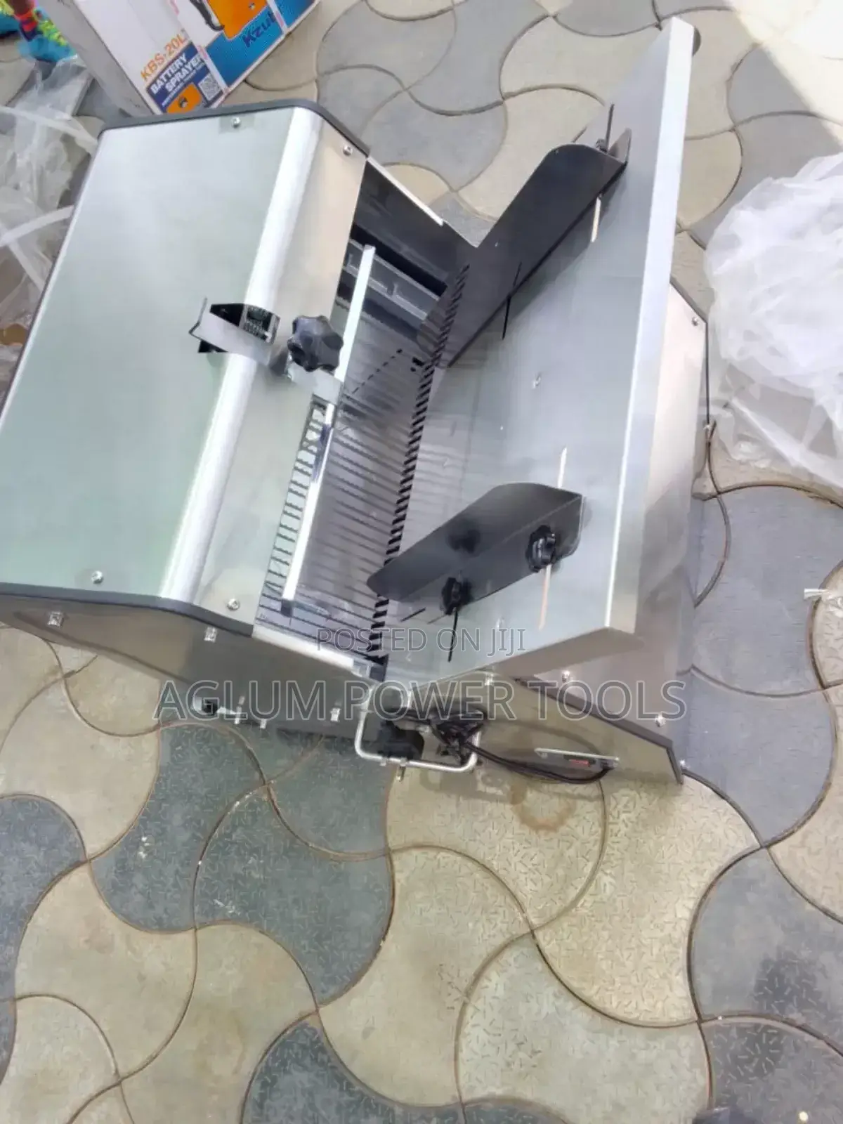 Stainless Steel Bread Slicer Machine for Commercial Purposes
