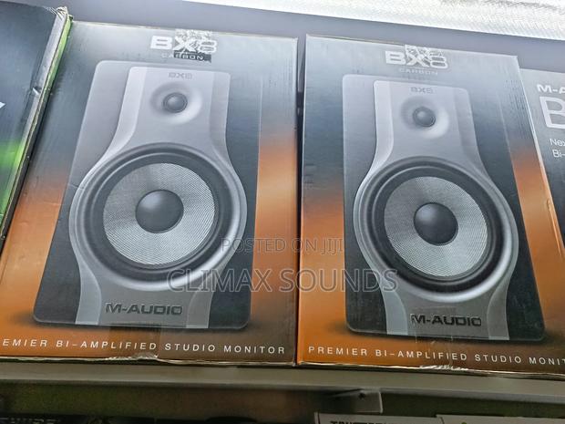 Bx8 Carbon Studio Monitors for Recording