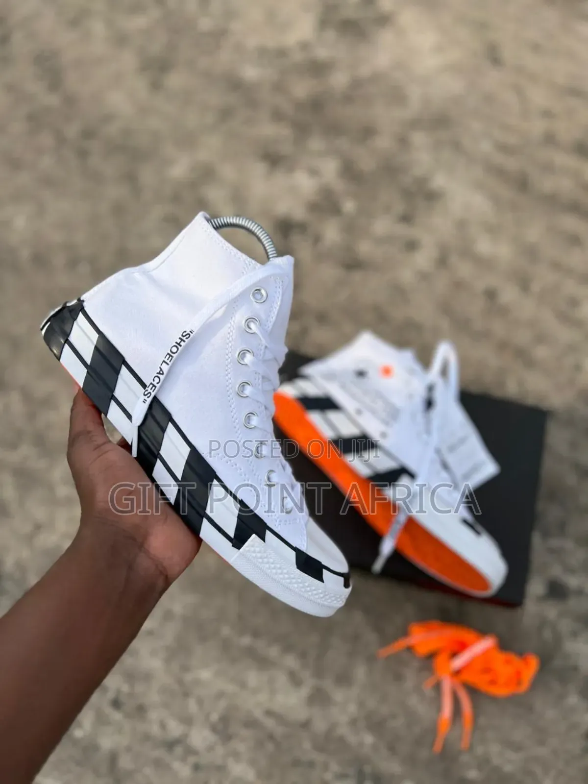 Converse Chuck Taylor Off-White Rubbers