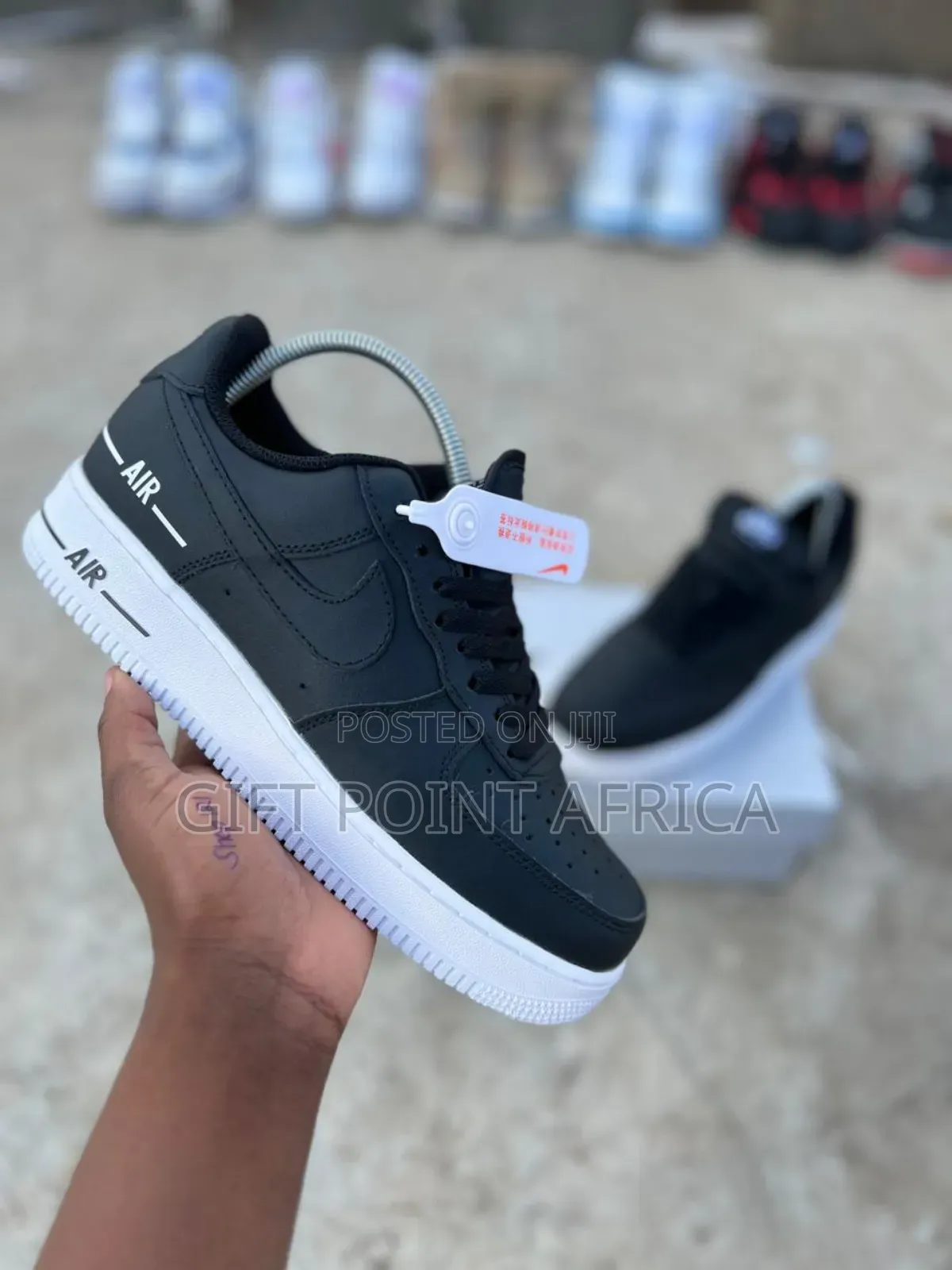 *Airforce 1 Low Cut Sneakers