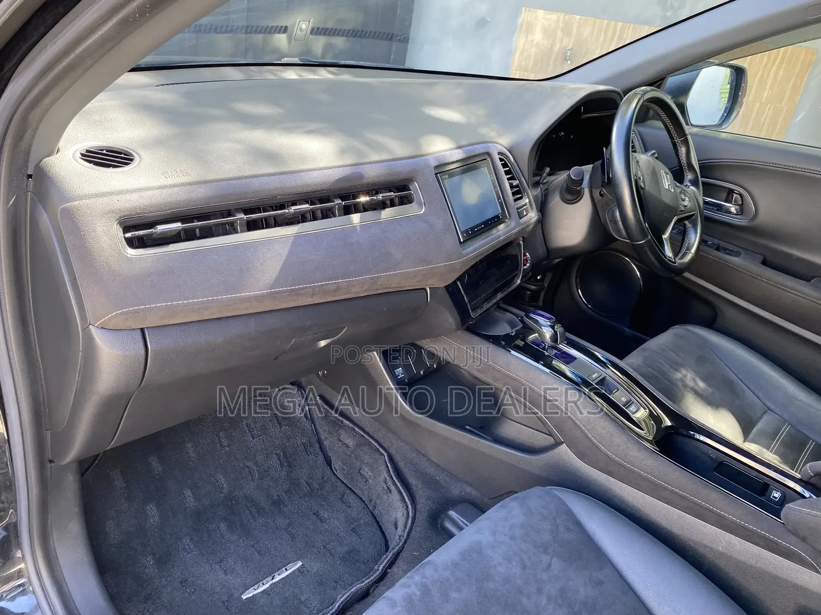 Honda Vezel 2018 Black