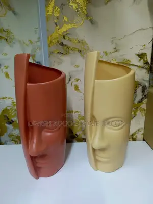 Face-Form Plastic Flower Vase - Cream, Brown