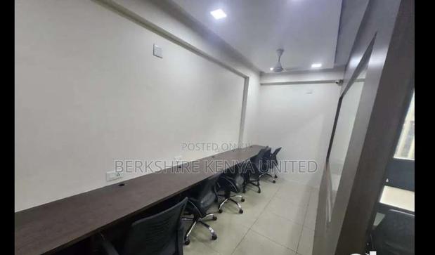 NEAT And Professional Offices In A Good Area - thumbnail 4