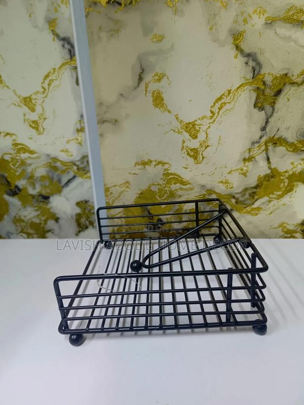 Gold and Black Metallic Servitte Holders - thumbnail 2