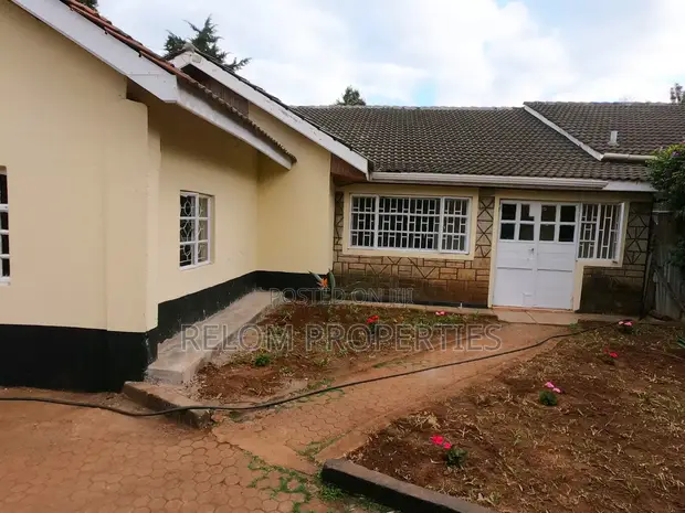 4bdrm Bungalow in Karen for rent