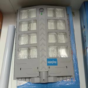 Rocket Type Head Solar Streetlight 400w - thumbnail 2