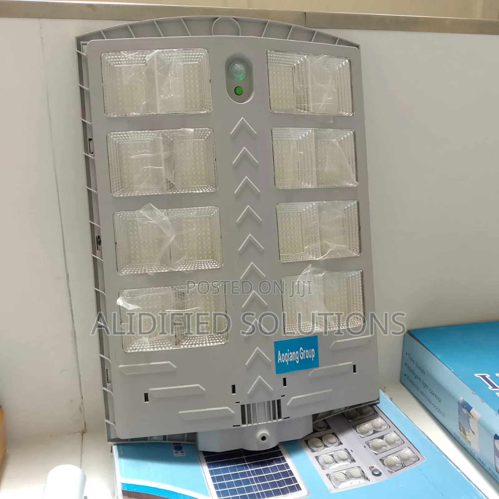 Rocket Type Head Solar Streetlight 400w