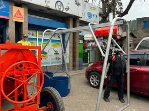 Double Bucket Concrete Hoist.