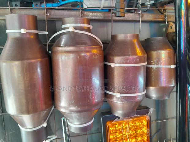 Toyota , Honda ,Mazda Muffler Catalyst - main view
