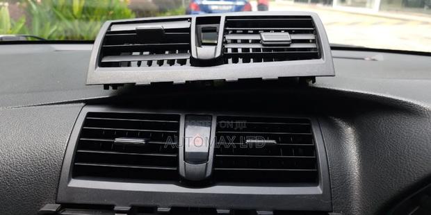 P265/260: Toyota Premio/ Allion, Dashboard Air Vent