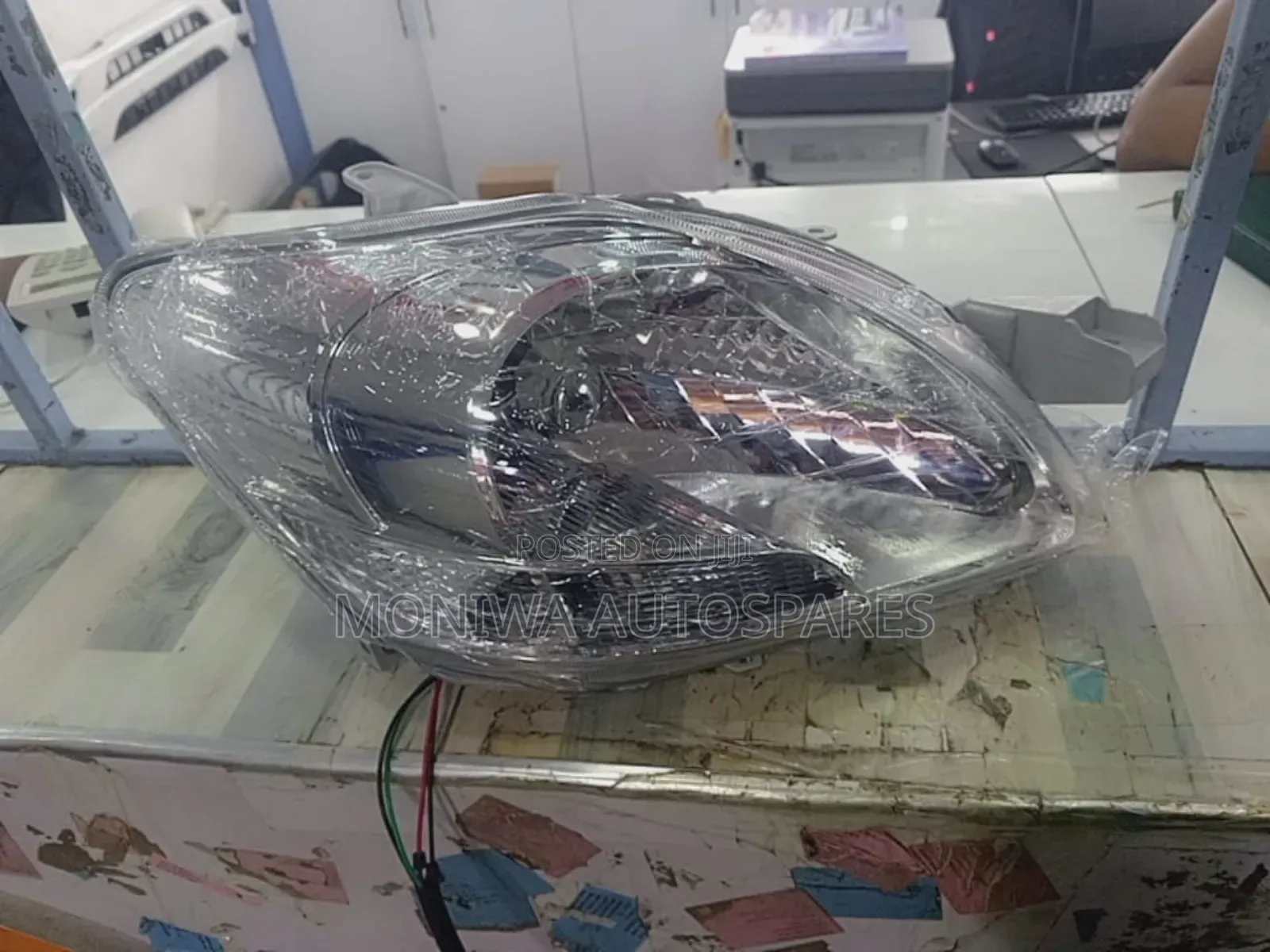 Headlamp Toyota Belta