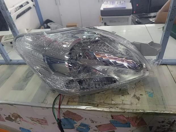 Headlamp Toyota Belta