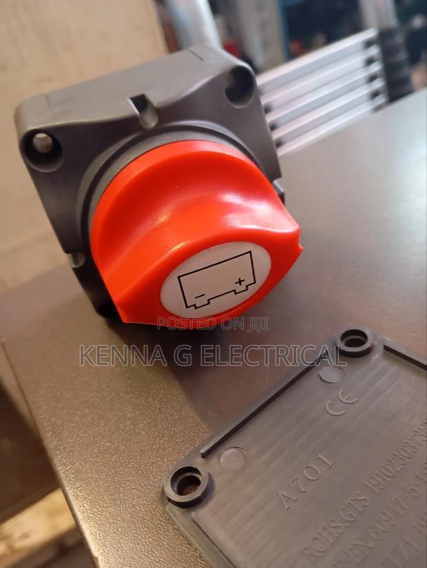 Battery Isolator Switch, Cut Off Power - thumbnail 2