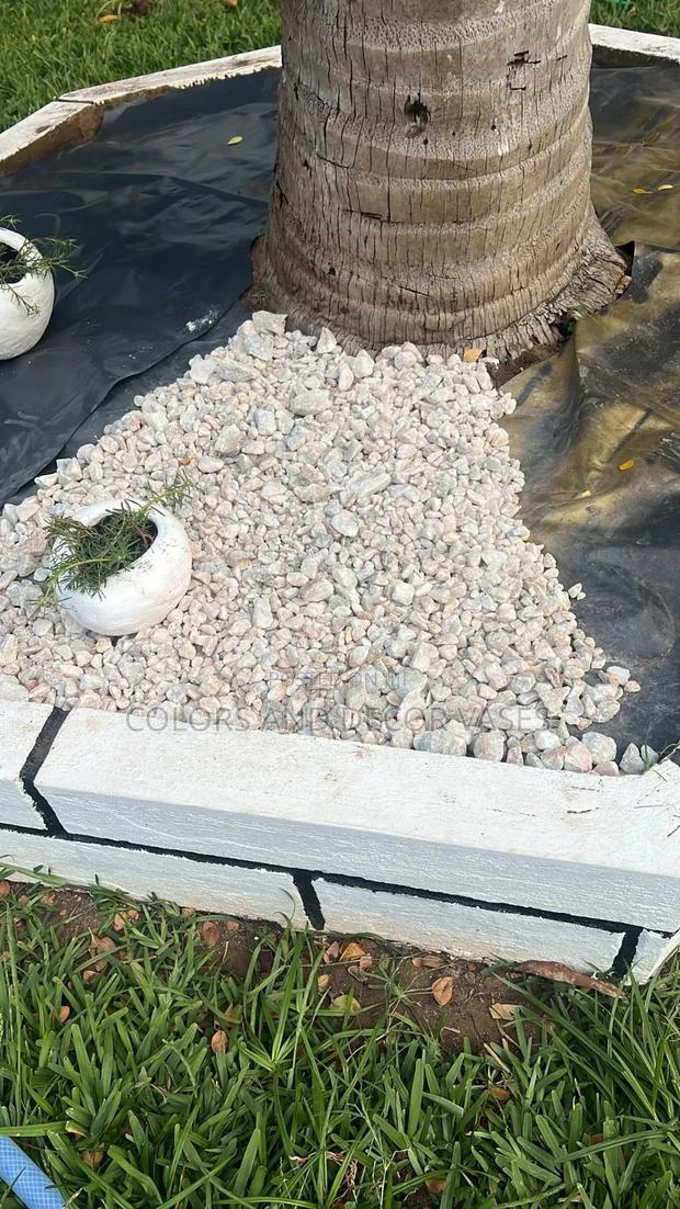 White Pebble Stones for Home Decor Outdoor