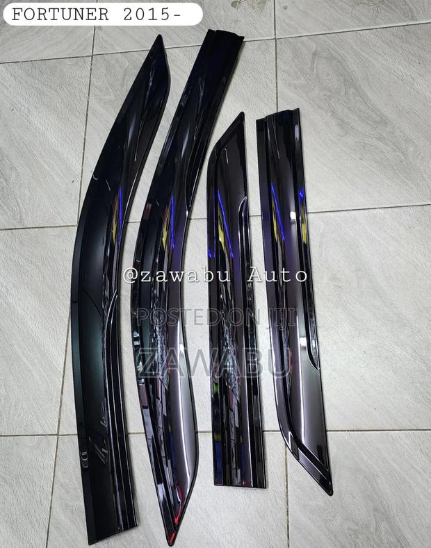 Fortuner 2015 - Original Windbreakers/Window Visors