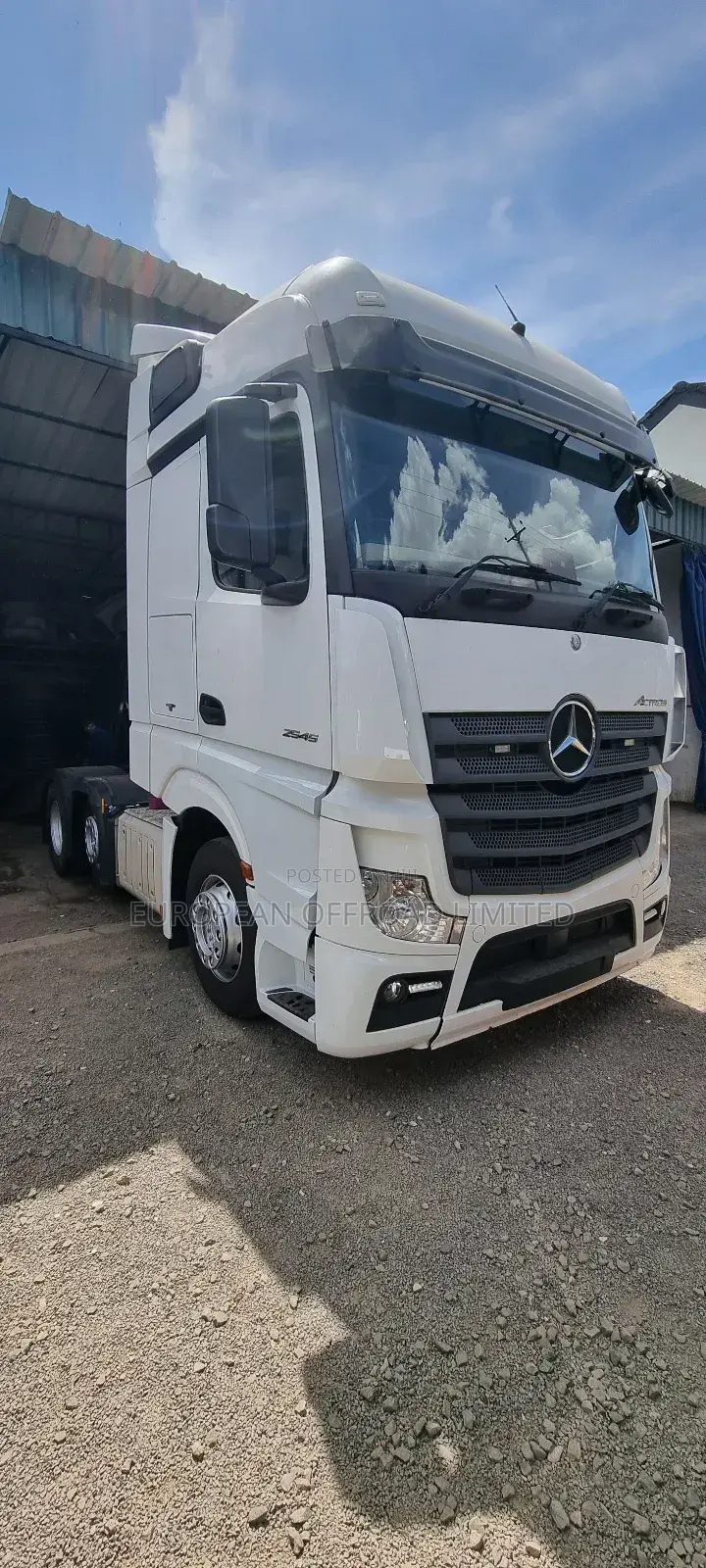 Mercedes Benz Actros 2018 White