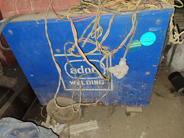 Welding Machine 400A - thumbnail 2