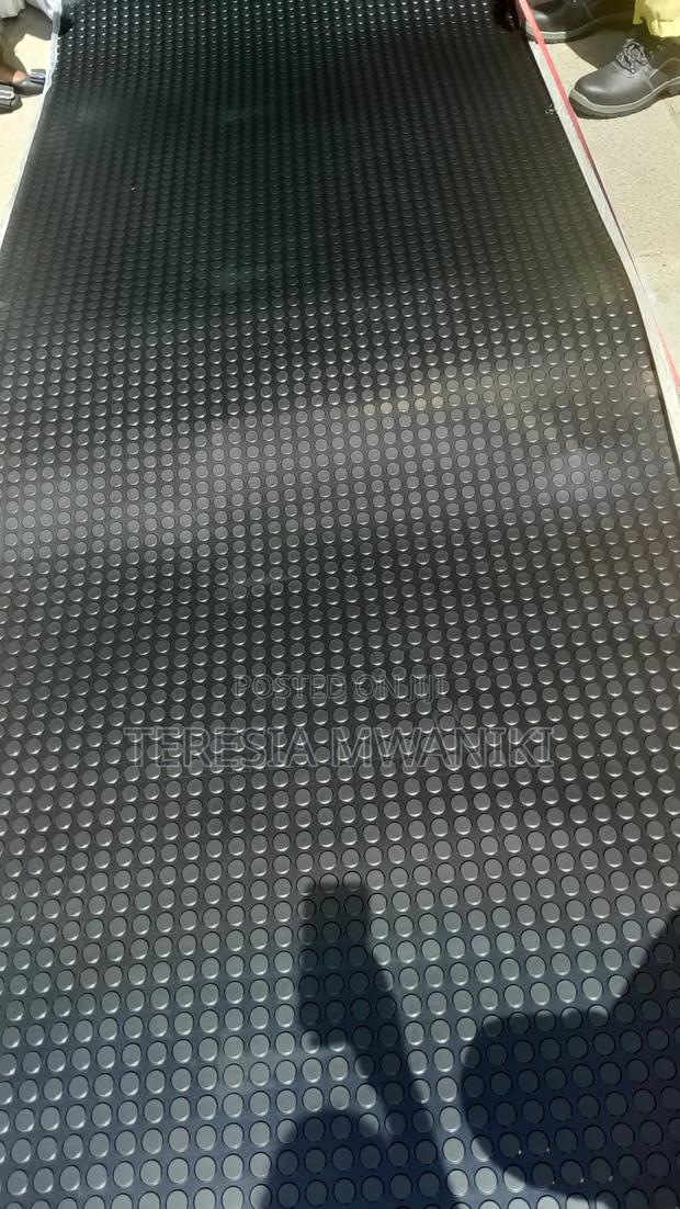 Anti Slip 3mm Black (Coin Stud Mat for Garage)