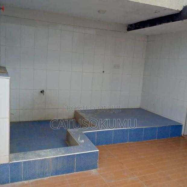 4bdrm Maisonette in Gateway Mall Area for rent - thumbnail 9