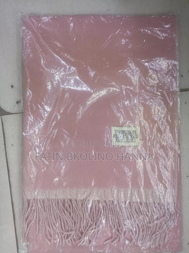 Quality Cashmere Shawl - thumbnail 2