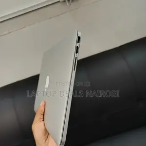 Laptop Apple MacBook Pro 2015 16GB Intel Core I5 SSD 256GB