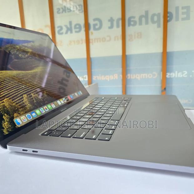 Laptop Apple MacBook Pro 2019 32GB Intel Core I7 SSD 512GB - thumbnail 3