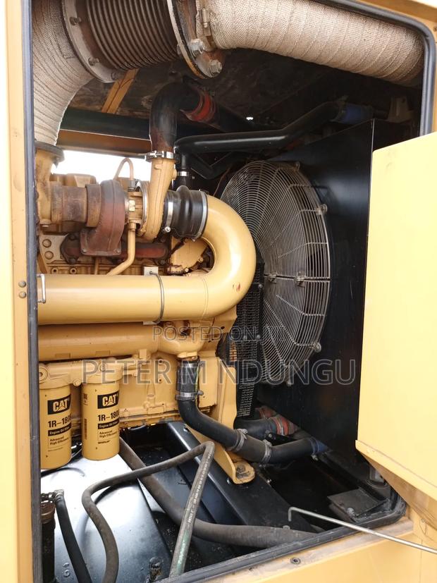 Caterpillar 700kva Generator - thumbnail 8