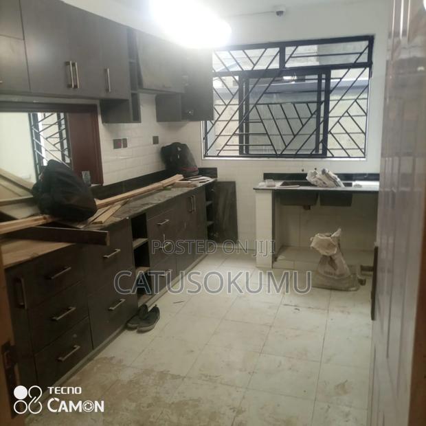5bdrm Maisonette in Gateway Mall Area for rent - thumbnail 8