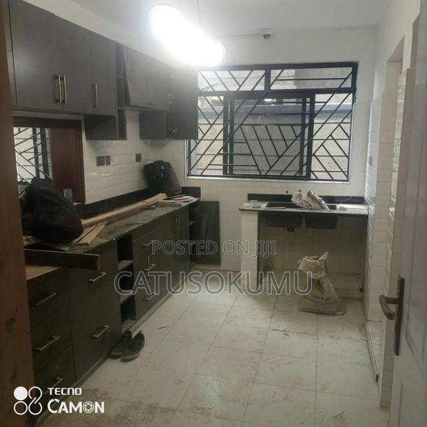 5bdrm Maisonette in Gateway Mall Area for rent - thumbnail 9