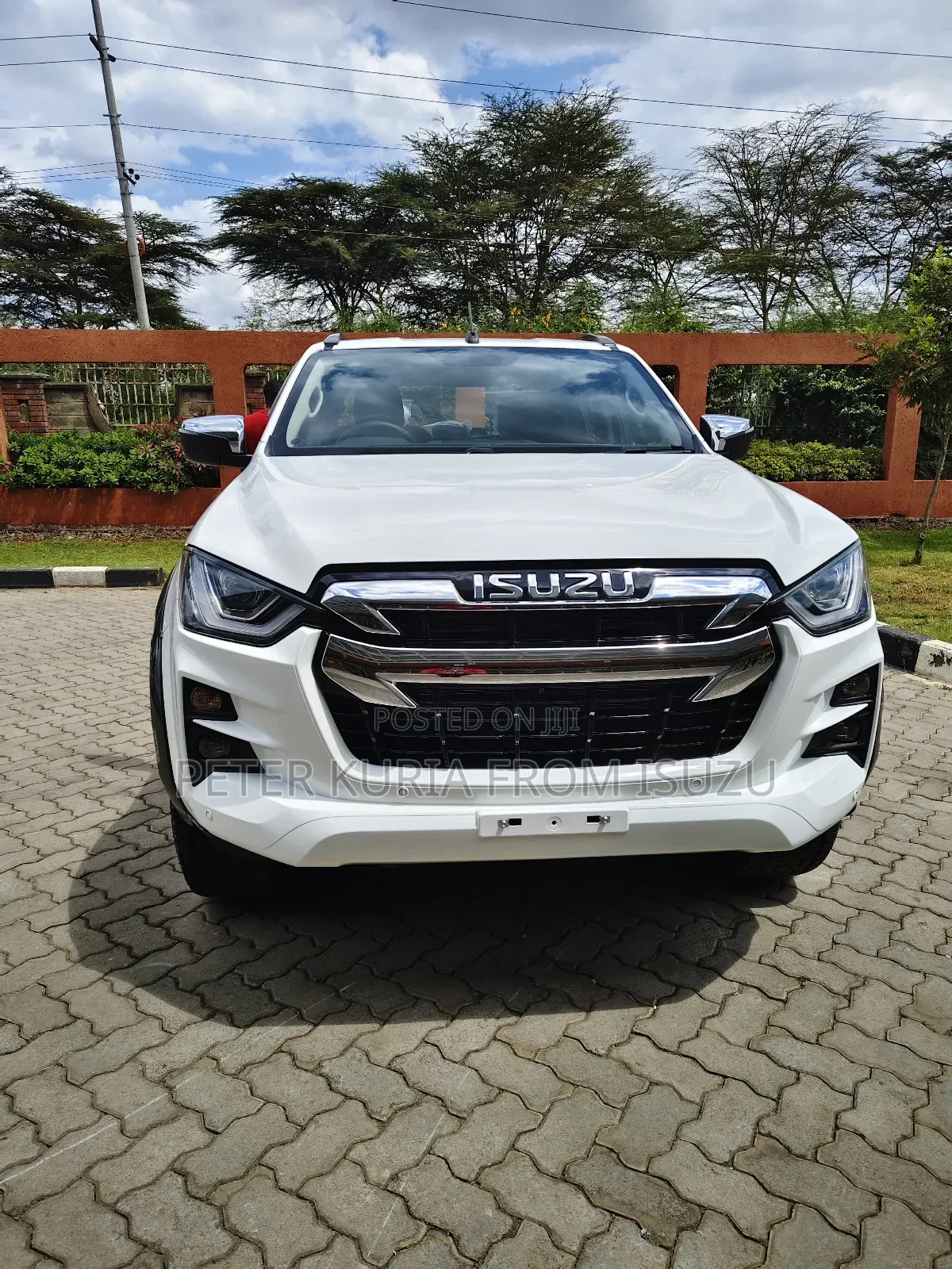 New Isuzu D-MAX 2024 Off white