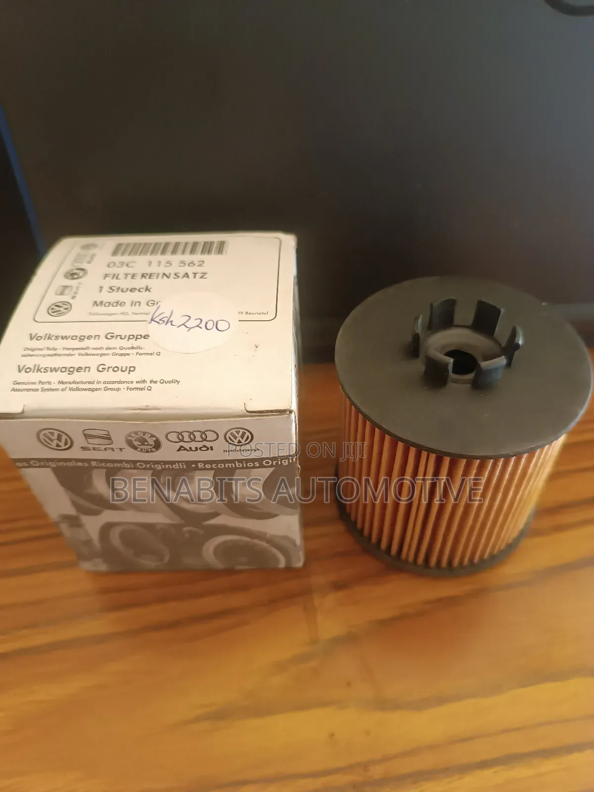 Genuine Vw Audi Oil Filter 03C 115 562