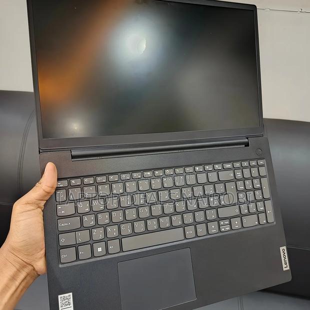 Laptop Lenovo V15 8GB Intel Core I3 SSD 256GB - thumbnail 2