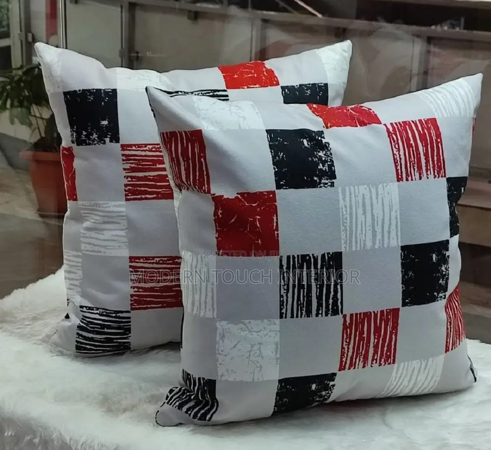 Home Cusion/Throw Pillows