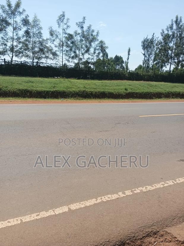 5 Acres Touching Tarmac - main view