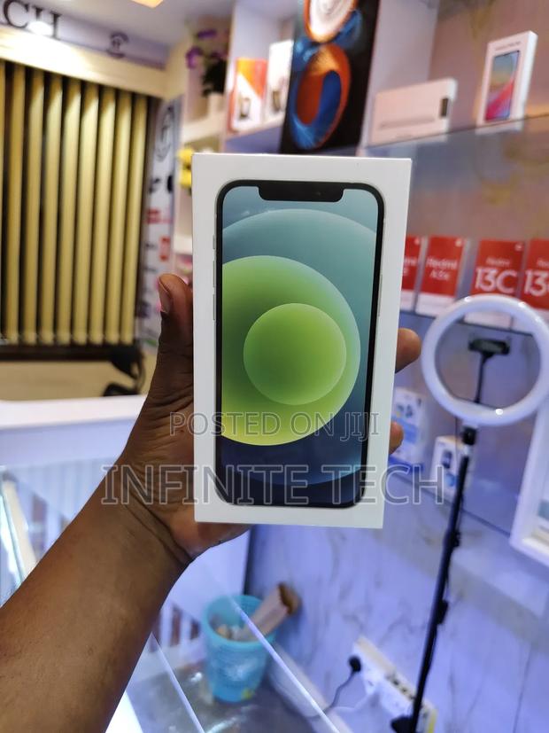 New Apple iPhone 12 256 GB Black - main view